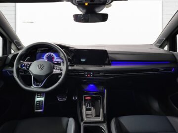 VW Golf VIII 2.0 TSI R DSG 4motion