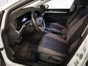 VW Golf VIII Variant 2.0 TDI Alltrack DSG