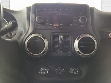 Jeep Wrangler 3.8 V6 Sahara Unlimited