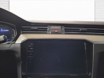 VW Passat Variant 2.0 TDI 200 Elegance DSG