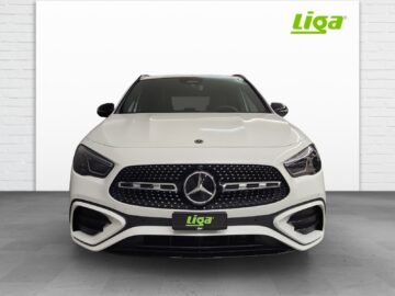 Mercedes-Benz GLA 200 AMG Line Night Star