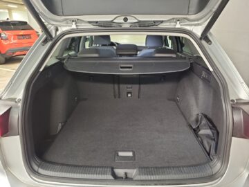 VW Golf VIII Variant 2.0 TDI Alltrack DSG 4