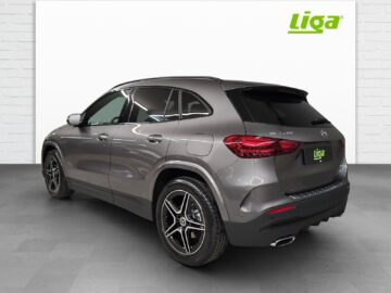 Mercedes-Benz GLA 200 AMG Line Night Star