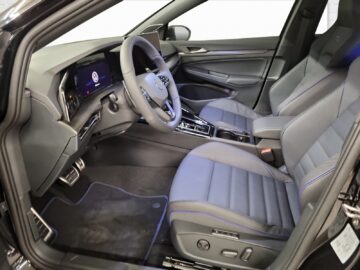 VW Golf VIII 2.0 TSI R Black Edition DSG 4motion