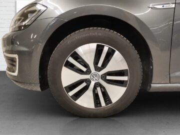 VW Golf VII e