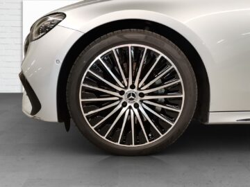 Mercedes-Benz E 220 d AMG Line 4Matic
