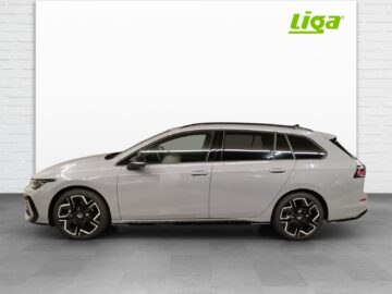 VW Golf VIII Variant 1.5 eTSI R-Line DSG