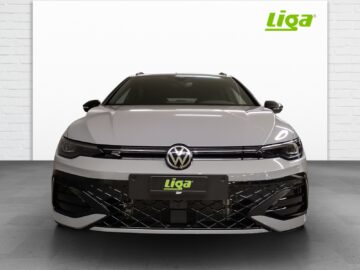 VW Golf VIII Variant 1.5 eTSI R-Line DSG
