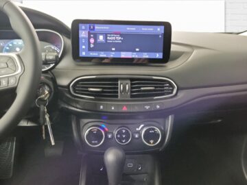 Fiat Tipo SW 1.5 Hybrid Swiss Cross