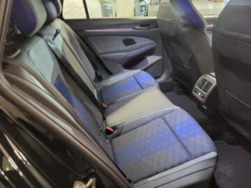VW Golf VIII Variant 2.0 TSI R DSG 4motion