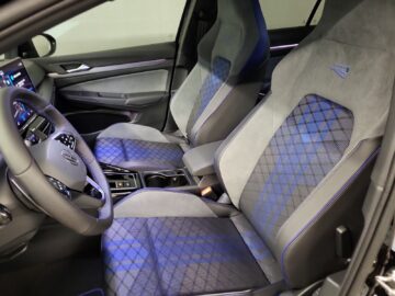 VW Golf VIII Variant 2.0 TSI R DSG 4motion
