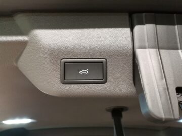 VW T7 Multivan lang 1.5 TSI eHybrid Style Liberty DSG 4motion