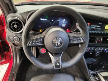 Alfa Romeo Giulia 2.9 V6 Biturbo Quadrifoglio Performante