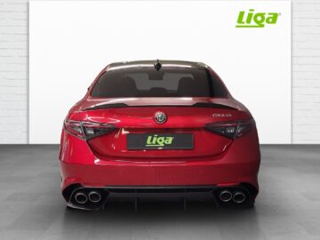 Alfa Romeo Giulia 2.9 V6 Biturbo Quadrifoglio Performante