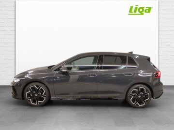 VW Golf VIII 1.5 eTSI R-Line DSG