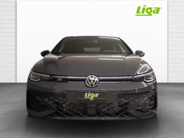 VW Golf VIII 1.5 eTSI R-Line DSG