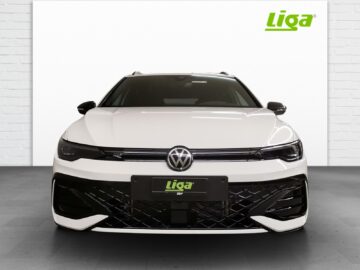VW Golf VIII Variant 1.5 eTSI R-Line DSG