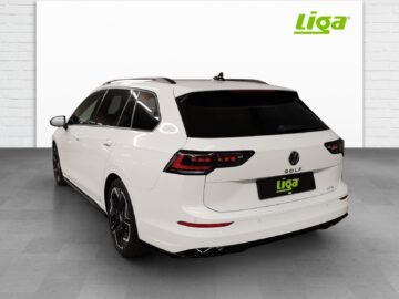 VW Golf VIII Variant 1.5 eTSI R-Line DSG
