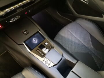 DS Automobiles DS4 1.6 E-Tense Trocadero