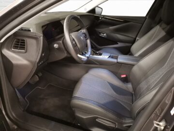 DS Automobiles DS4 1.6 E-Tense Trocadero