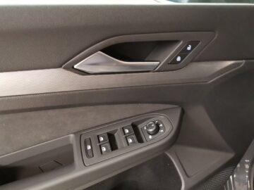 VW Golf VIII 1.5 eTSI Style DSG