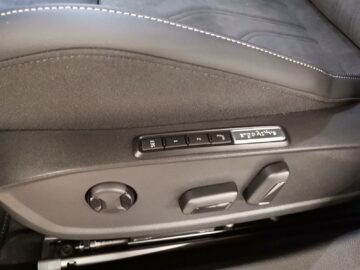 VW Golf VIII 1.5 eTSI Style DSG