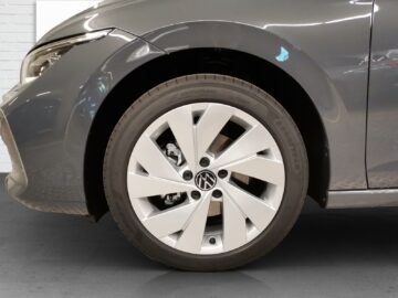 VW Golf VIII 1.5 eTSI Style DSG