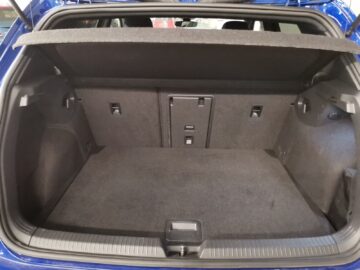 VW Golf VIII 2.0 TSI R DSG 4motion