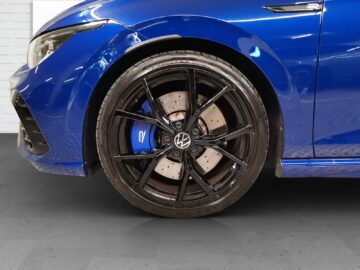 VW Golf VIII 2.0 TSI R DSG 4motion