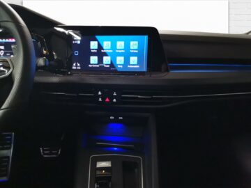 VW Golf VIII 2.0 TSI R DSG 4motion