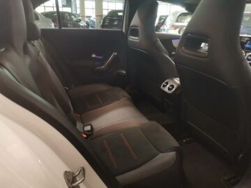 Mercedes-Benz A 180 AMG Line