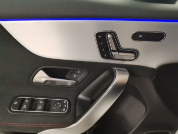 Mercedes-Benz A 180 AMG Line