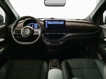 Fiat 500 E Armani green