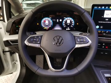 VW Golf VIII 1.5 eTSI United DSG