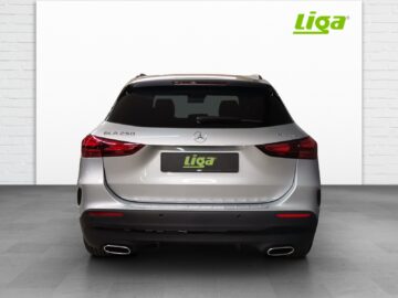 Mercedes-Benz GLA 250 AMG Line 4Matic Swiss Star