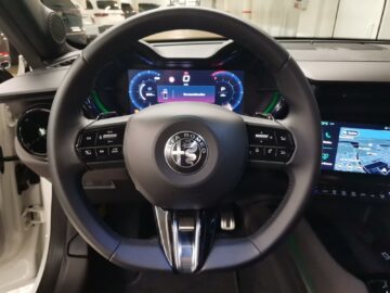 Alfa Romeo Junior 1.2 Ibrida Speciale