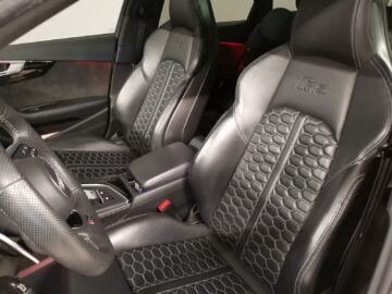 Audi RS4 Avant 2.9 V6 TFSI quattro T-Tronic