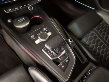 Audi RS4 Avant 2.9 V6 TFSI quattro T-Tronic