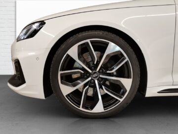 Audi RS4 Avant 2.9 V6 TFSI quattro T-Tronic