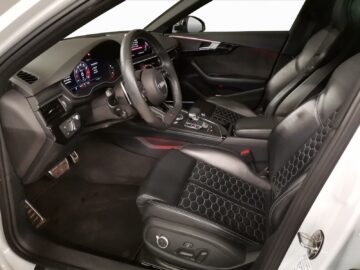 Audi RS4 Avant 2.9 V6 TFSI quattro T-Tronic