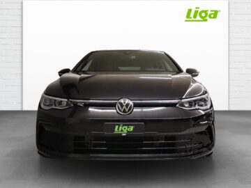 VW Golf VIII 1.5 TSI R-Line