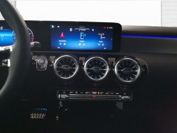 Mercedes-Benz A 200 AMG Line Night Star