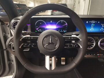 Mercedes-Benz A 220 d AMG Line