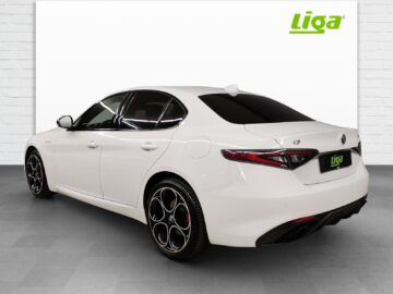 Alfa Romeo Giulia 2.2 D Q4 210 Veloce