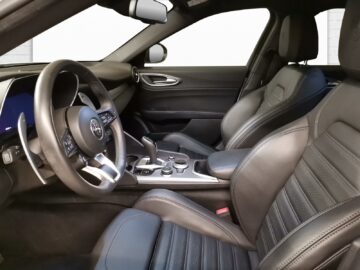 Alfa Romeo Giulia 2.2 D Q4 210 Veloce