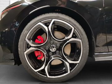 VW Golf VIII 2.0 TSI GTI DSG