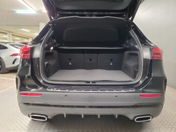 Mercedes-Benz GLA 200 AMG Line Night Star