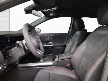 Mercedes-Benz GLA 200 AMG Line Night Star