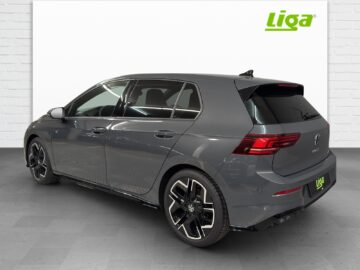 VW Golf VIII 1.5 eTSI R-Line DSG