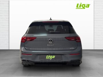 VW Golf VIII 1.5 eTSI R-Line DSG